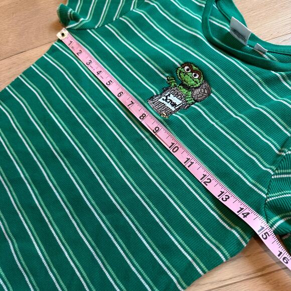 Oscar Sesame Street Scram Top - Picture 5 of 7